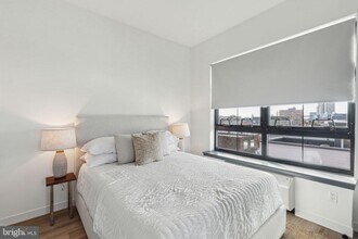 Building Photo - 1122 Frankford Ave