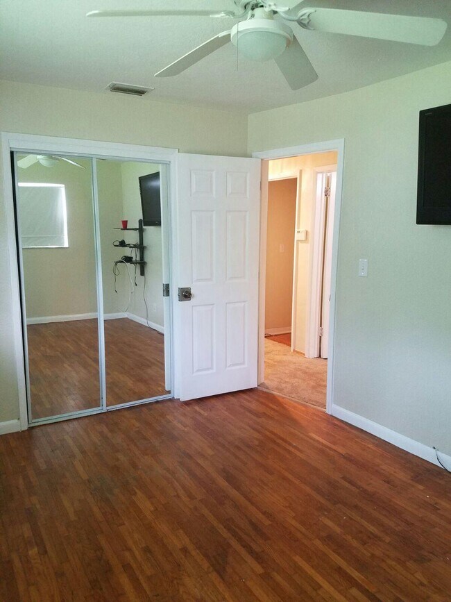 Foto del edificio - 15130 NW 10th Ct