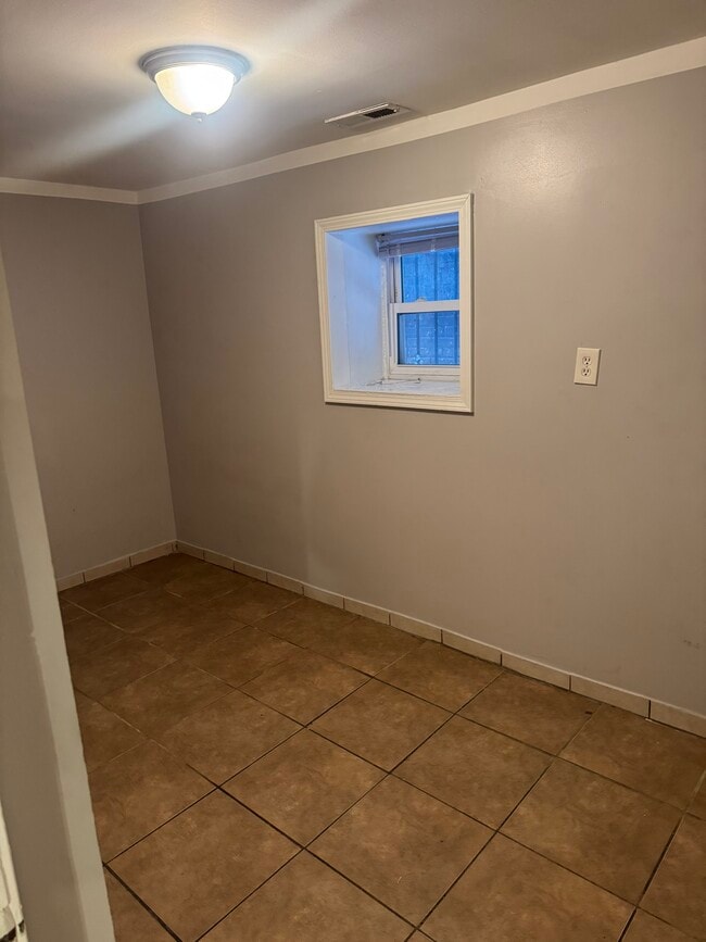 Foto del edificio - 1941 N Monticello Ave