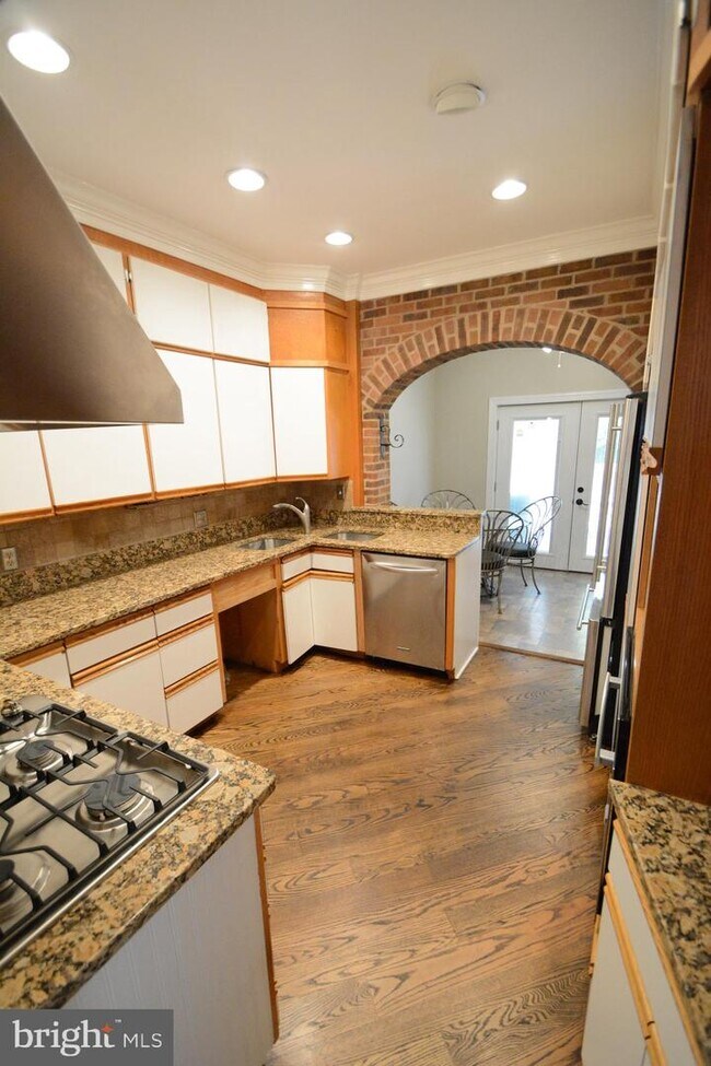 Foto del edificio - 1807 Lovering Ave