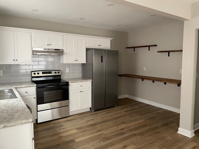 Foto del edificio - 1066 Northview Dr