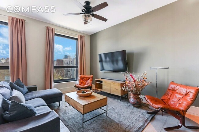 Foto del edificio - 288 19th St