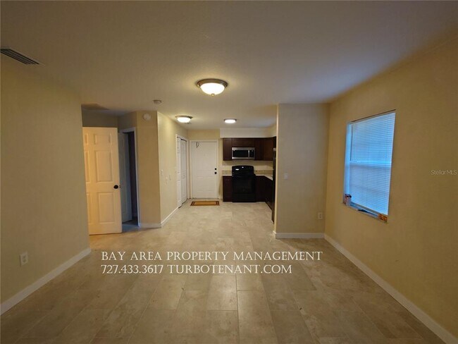 Foto del edificio - 917 Jensen Ave