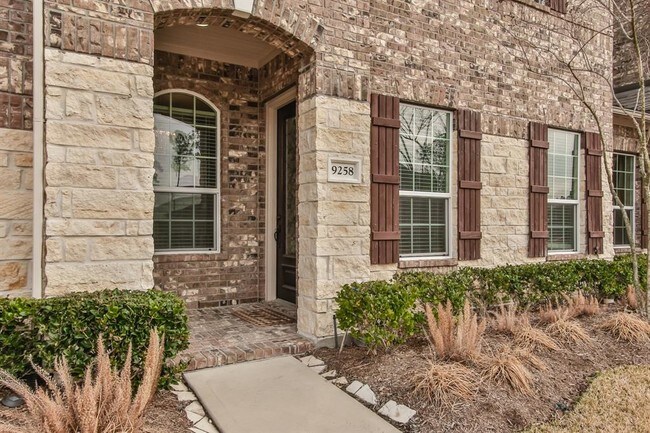 Building Photo - 9258 Solvista Pass Ln