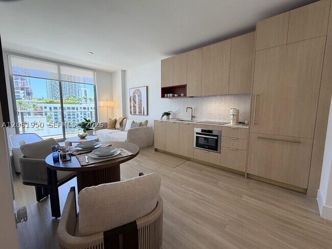 Foto del edificio - 90 NE 32nd St