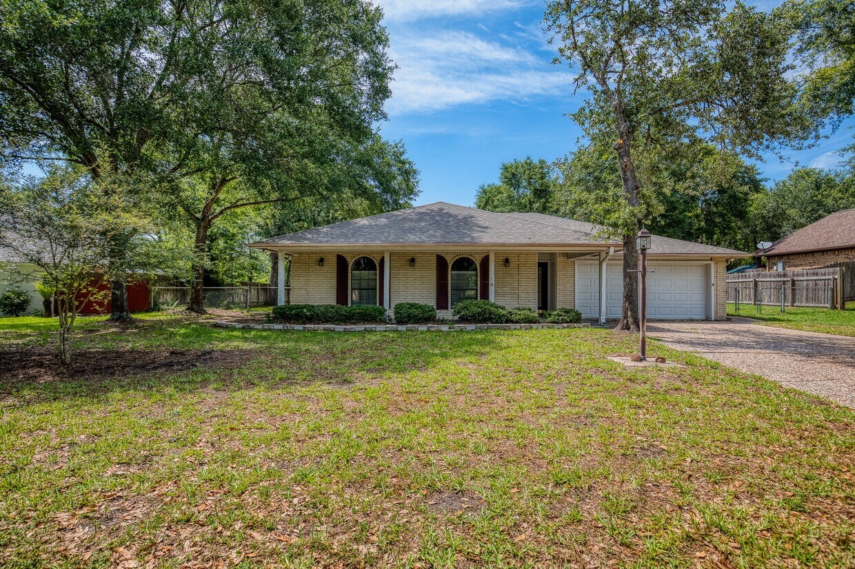 Foto principal - 216 Duerr Dr