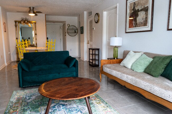 Foto del edificio - 1418 Collins Ave