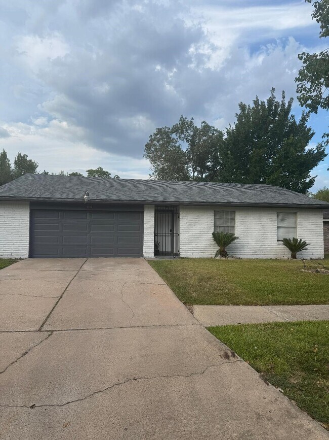 Building Photo - 5110 Ridgeton Dr