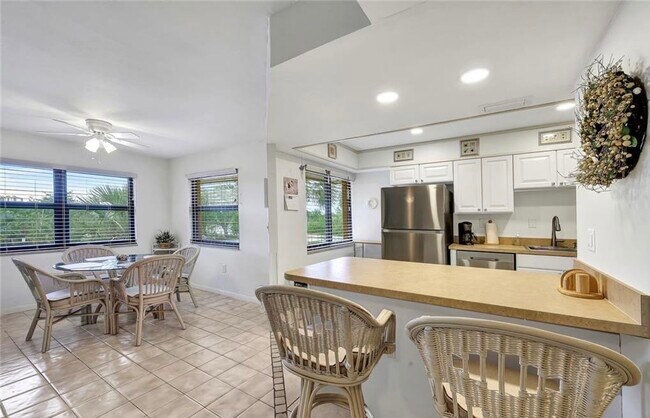 Building Photo - 1510 Mainsail Dr