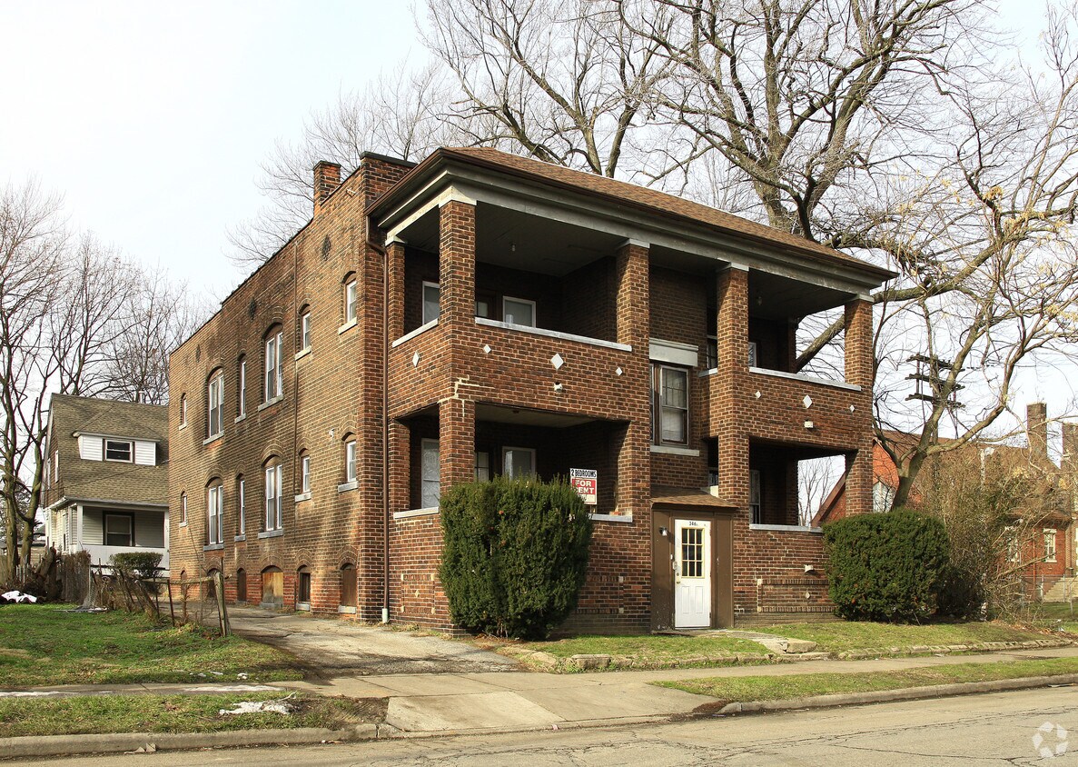 Primary Photo - 346 E 156th St