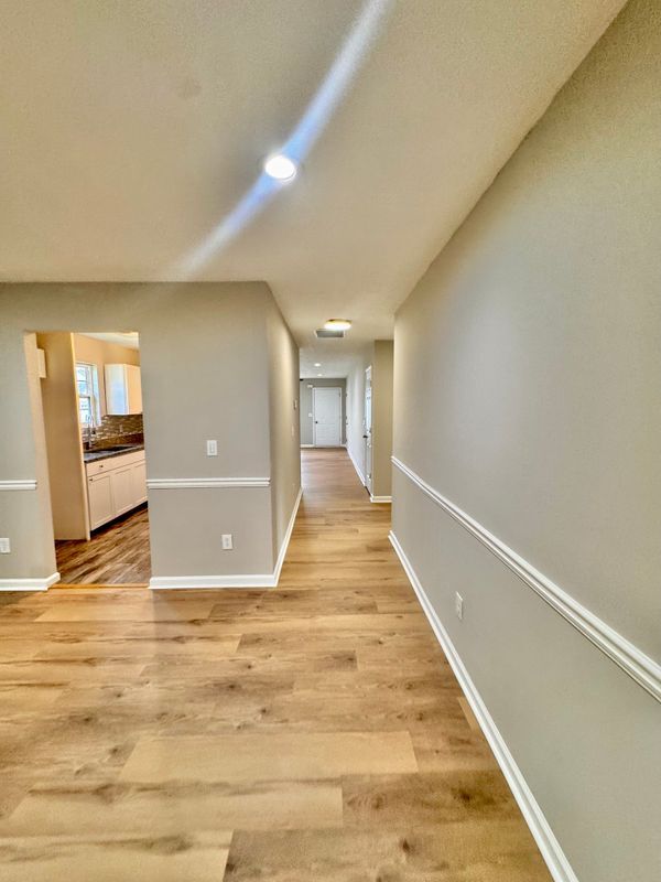 Building Photo - 10896 Big Sky Dr