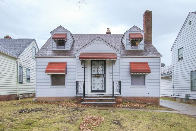 Foto del edificio - 16004 Invermere Ave