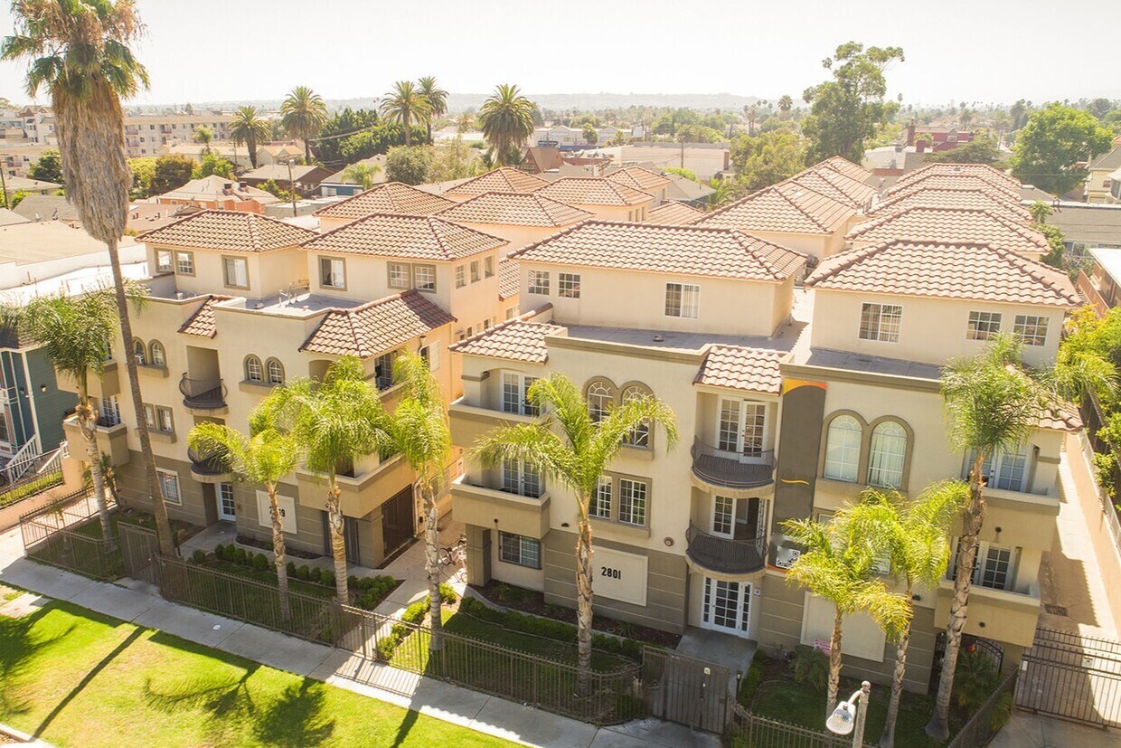 Foto principal - Student Living at Autumn Leaf Apartments