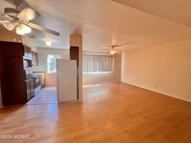 Foto del edificio - 8450 E Old Spanish Trail