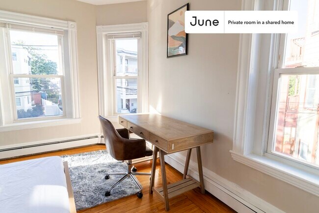 Foto del edificio - Room in Shared 4 bed/2 bath home in Allston