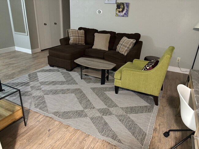 Foto del edificio - 4028 N Illinois Ave