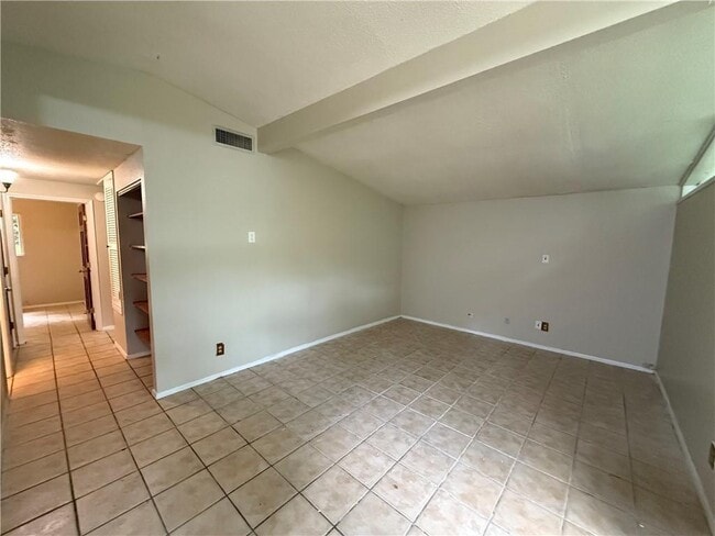 Building Photo - 1357 Glenn St