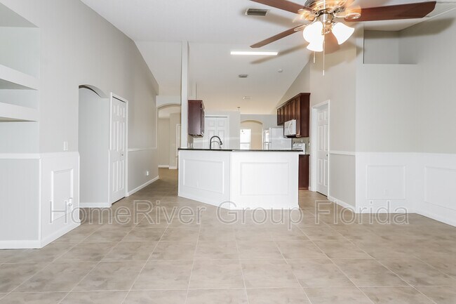 Foto del edificio - 1666 SW Caisor Ave