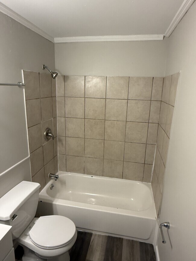 Foto del edificio - 313 Veterans Memorial Pkwy