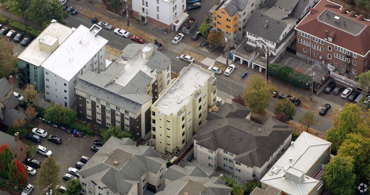 Foto aérea - 20th Avenue Apartments