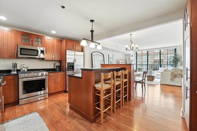 Foto del edificio - 1025 Maxwell Ln