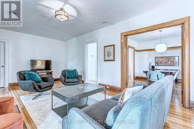 Building Photo - 24 Fairview Ave