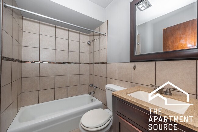 Foto del edificio - 5820 N Sheridan Rd