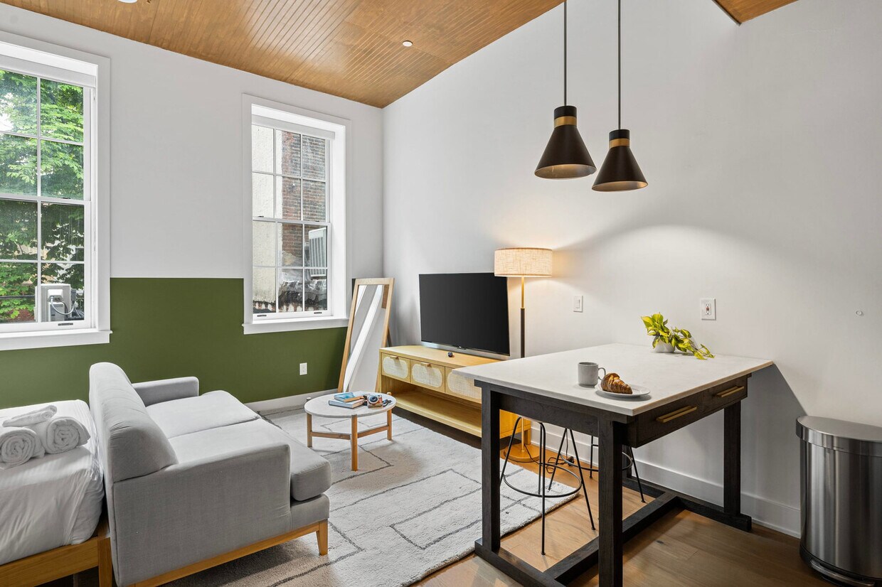 Foto principal - 122 N 3rd St