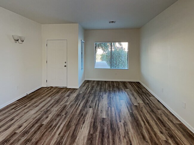 Building Photo - 14471 S Camino Presidio Rosa