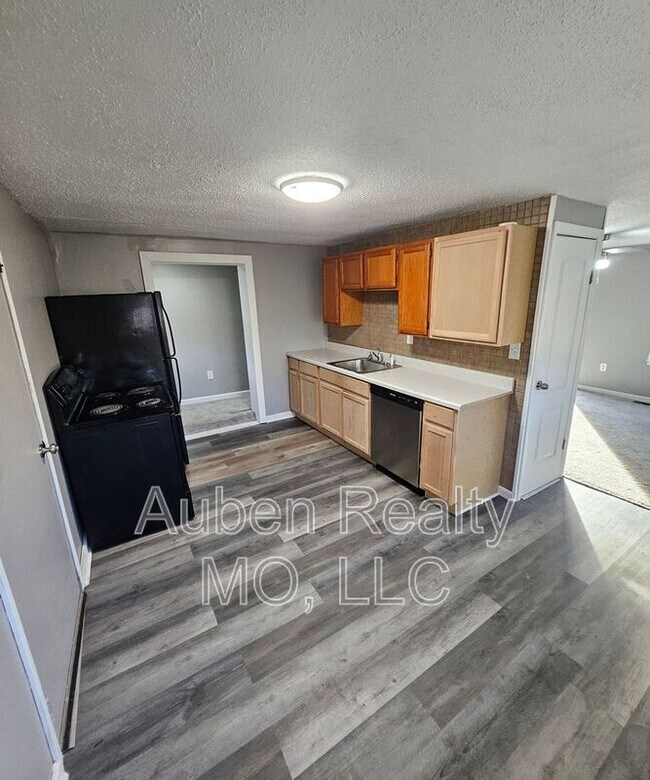 Foto del edificio - 3931 NE Hill Haven Rd