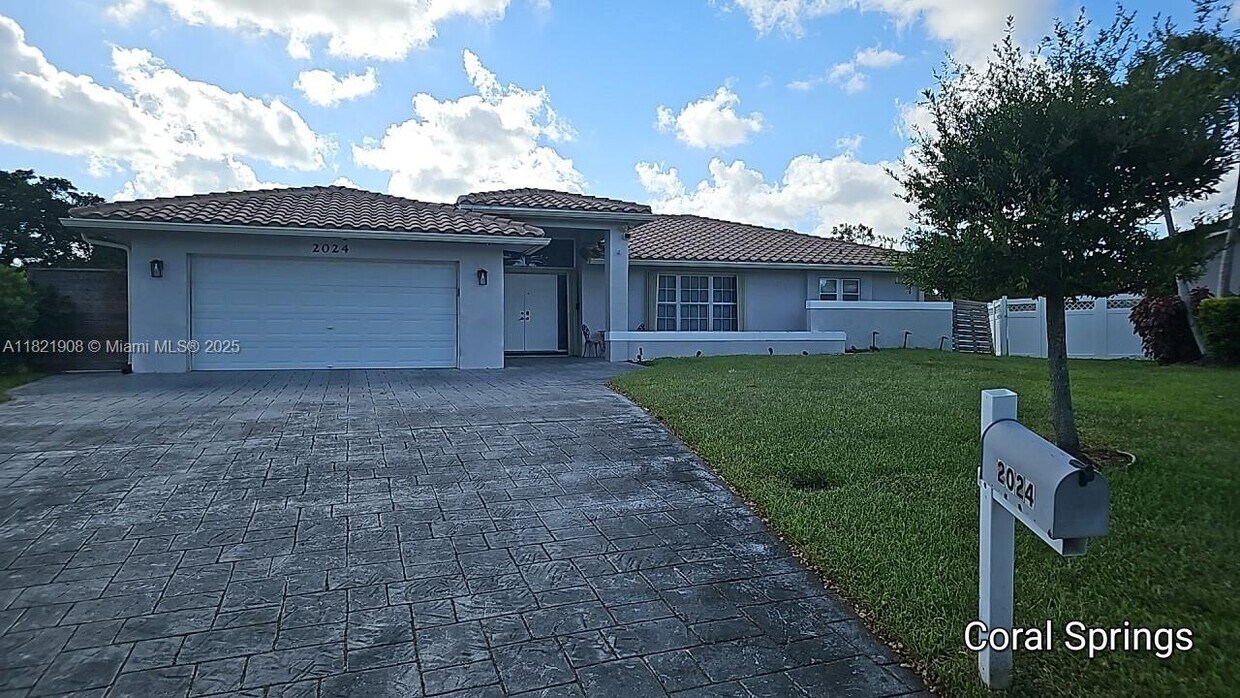 Foto principal - 2024 NW 86th Terrace