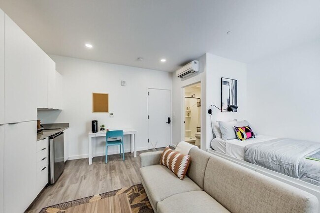 Foto del edificio - Artthaus Six: New Luxury Apartment! 3 mont...