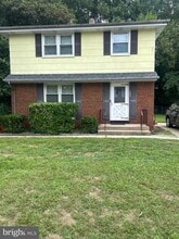 Building Photo - 262 Evergreen Ave