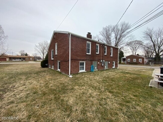 Building Photo - 16832 Martin Rd