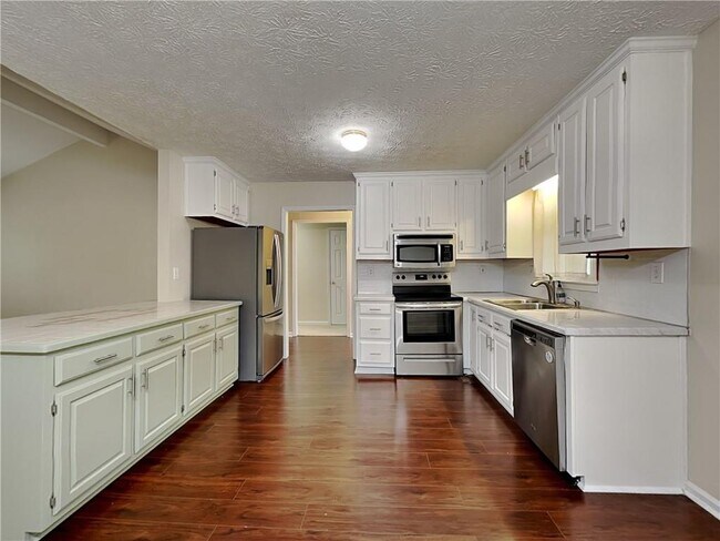 Building Photo - 960 Garner Spring Ln