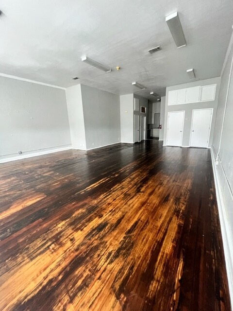 Foto del edificio - 609 W Main St