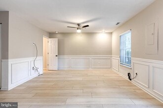 Building Photo - 2 Millhaven Ct