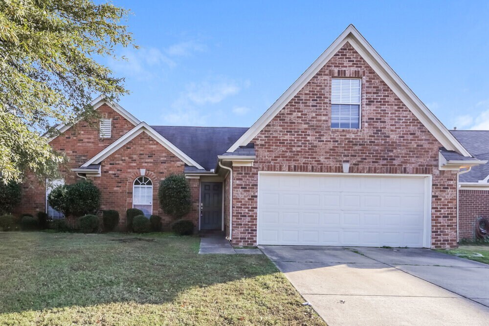 Primary Photo - 2571 Hunters Pointe Dr