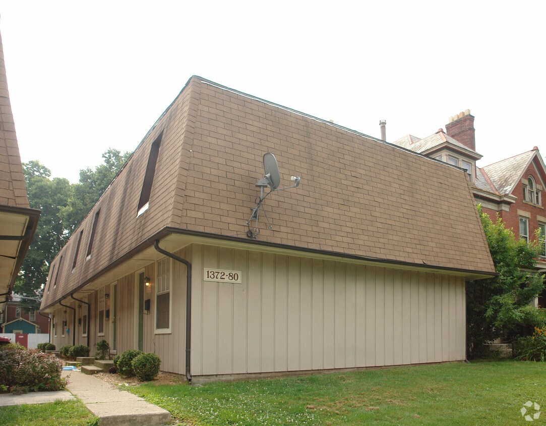 Primary Photo - 1372-1380 Forsythe Ave