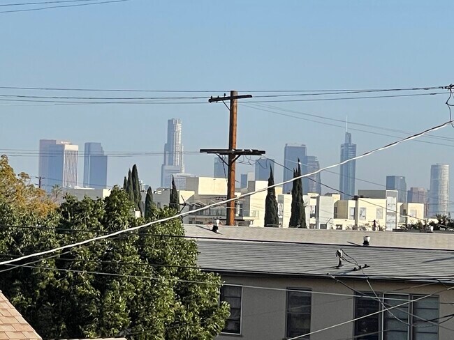 Building Photo - 5421 La Mirada Ave