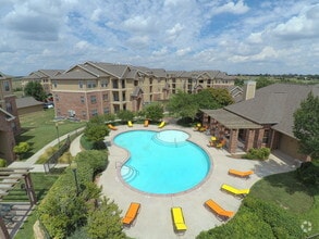 Building Photo - Plum Creek