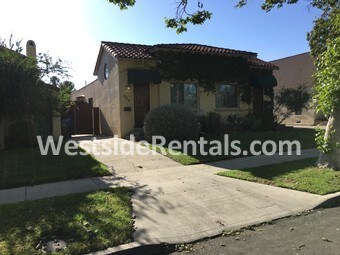 Primary Photo - 829 N Orange Dr