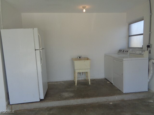 Foto del edificio - 905 SW 40th Terrace