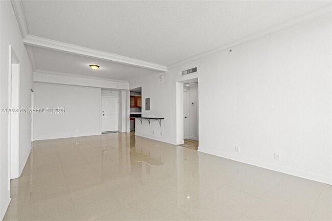Building Photo - 401 69th St