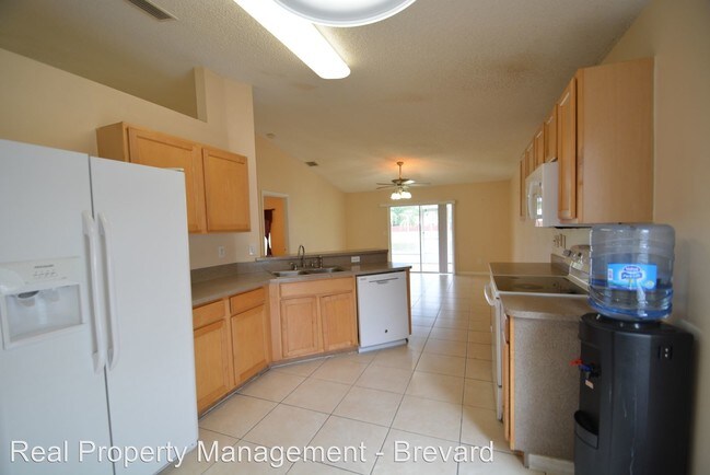 Building Photo - 4 br, 2 bath House - 4049 Wilkes Drive