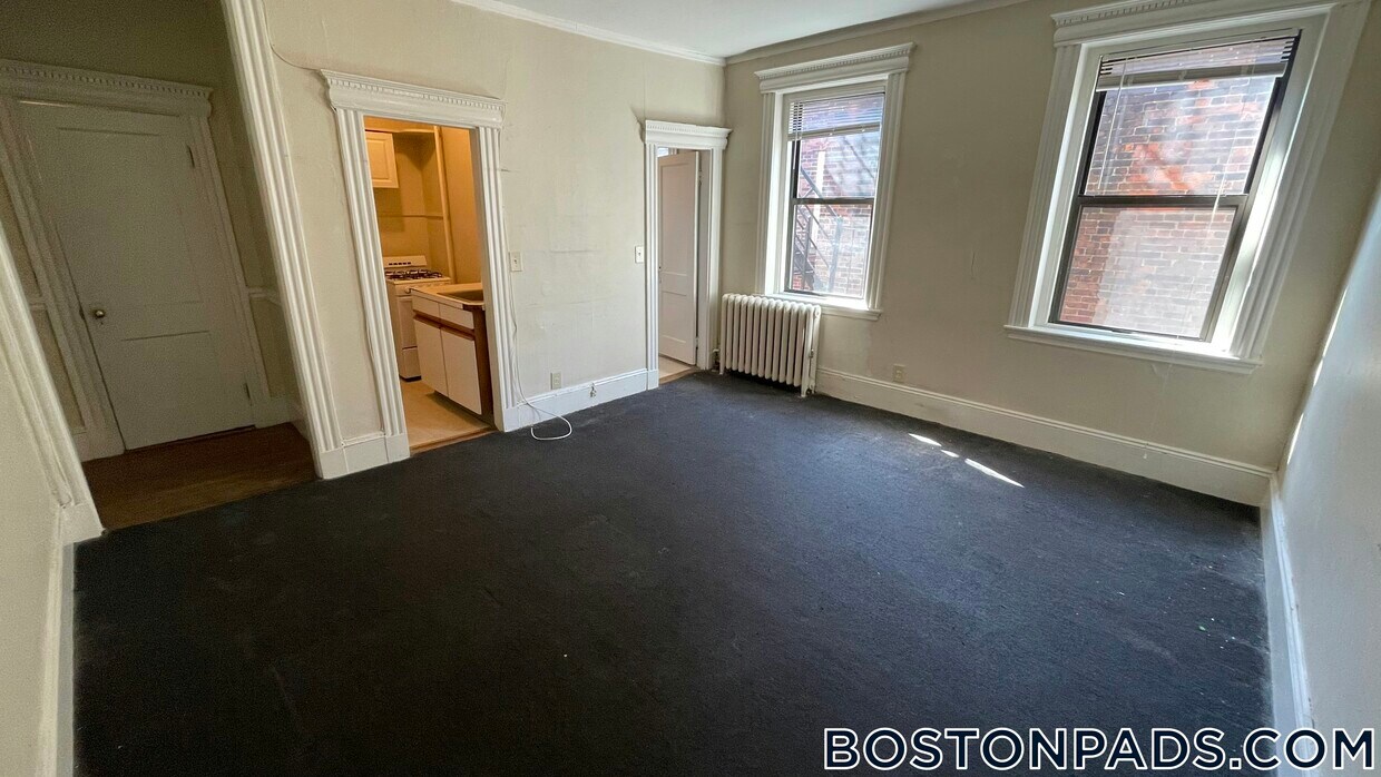 Building Photo - 11 Queensberry St