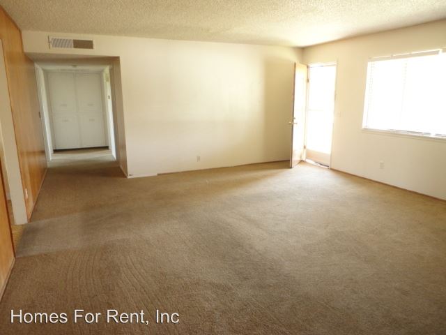 Building Photo - 23254 Avenue 196
