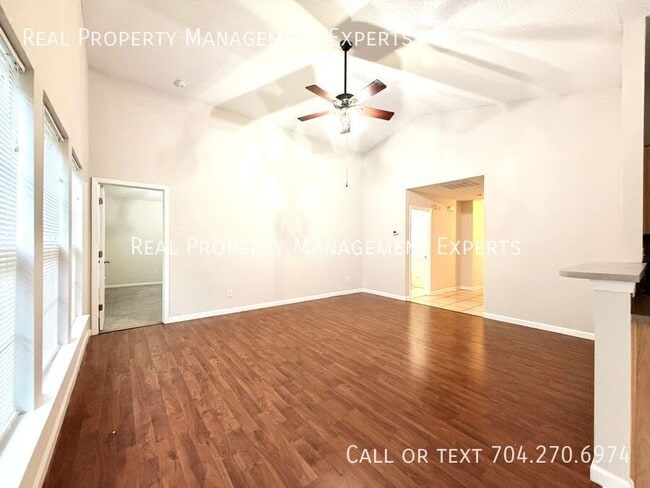 Building Photo - 112 Bosburg Dr