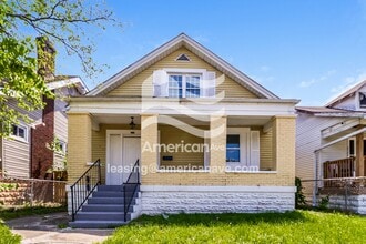 Building Photo - 2220 Grand Ave