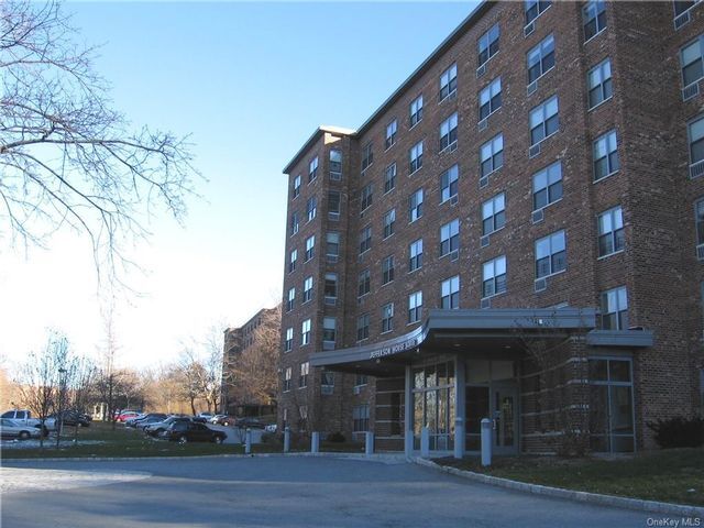 Foto del edificio - 71 Charter Cir